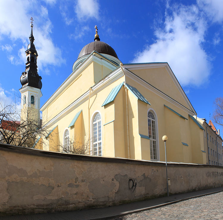 Таллин. Церковь Спаса Преображения. фасады
