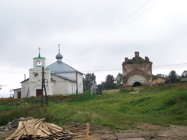 Решма. Макариев Решемский монастырь. общий вид в ландшафте