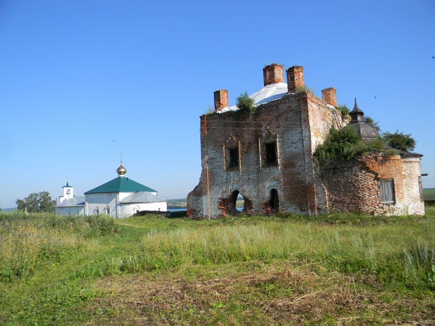 Решма. Макариев Решемский монастырь. общий вид в ландшафте