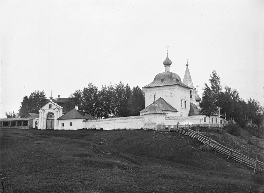 Решма. Макариев Решемский монастырь. архивная фотография, Фото 1894г. Вид на Макарьевский монастырь, с. Решма. Из Альбома 