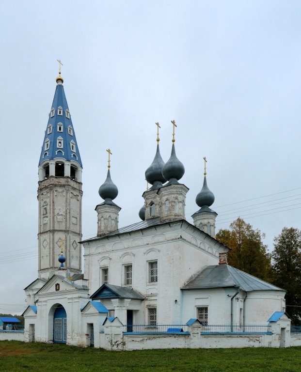 Кузнецово. Успенско-Казанский мужской монастырь. Церковь Успения Пресвятой Богородицы. фасады