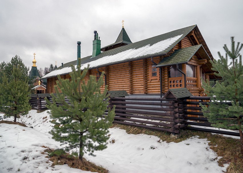 Коркино. Троицкая Александро-Невская лавра. Скит Андрея Первозванного. дополнительная информация, Братский корпус