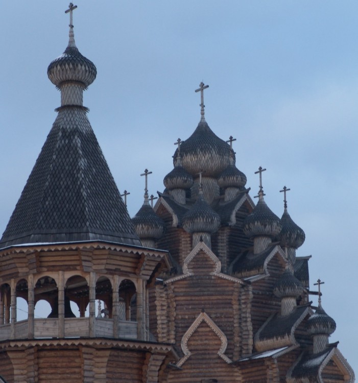 Церковь Покрова Пресвятой Богородицы, Невский Парклесхоз (Всеволожский район, Ленинградская область). архитектурные детали