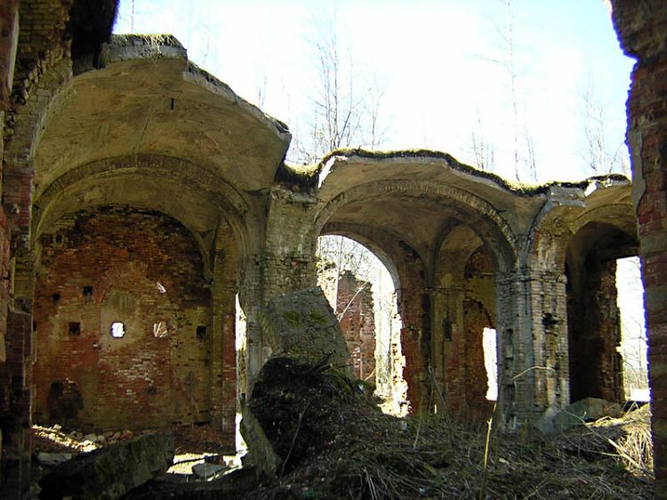 Церковь Тихвинской иконы Божией Матери, Путилово (Кировский район, Ленинградская область). интерьер и убранство