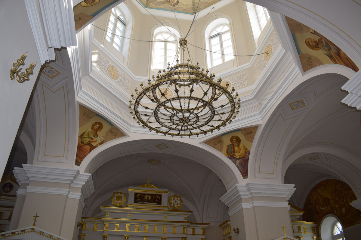 Церковь Тихвинской иконы Божией Матери, Путилово (Кировский район, Ленинградская область). интерьер и убранство