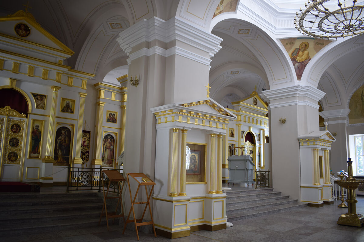 Церковь Тихвинской иконы Божией Матери, Путилово (Кировский район, Ленинградская область). интерьер и убранство