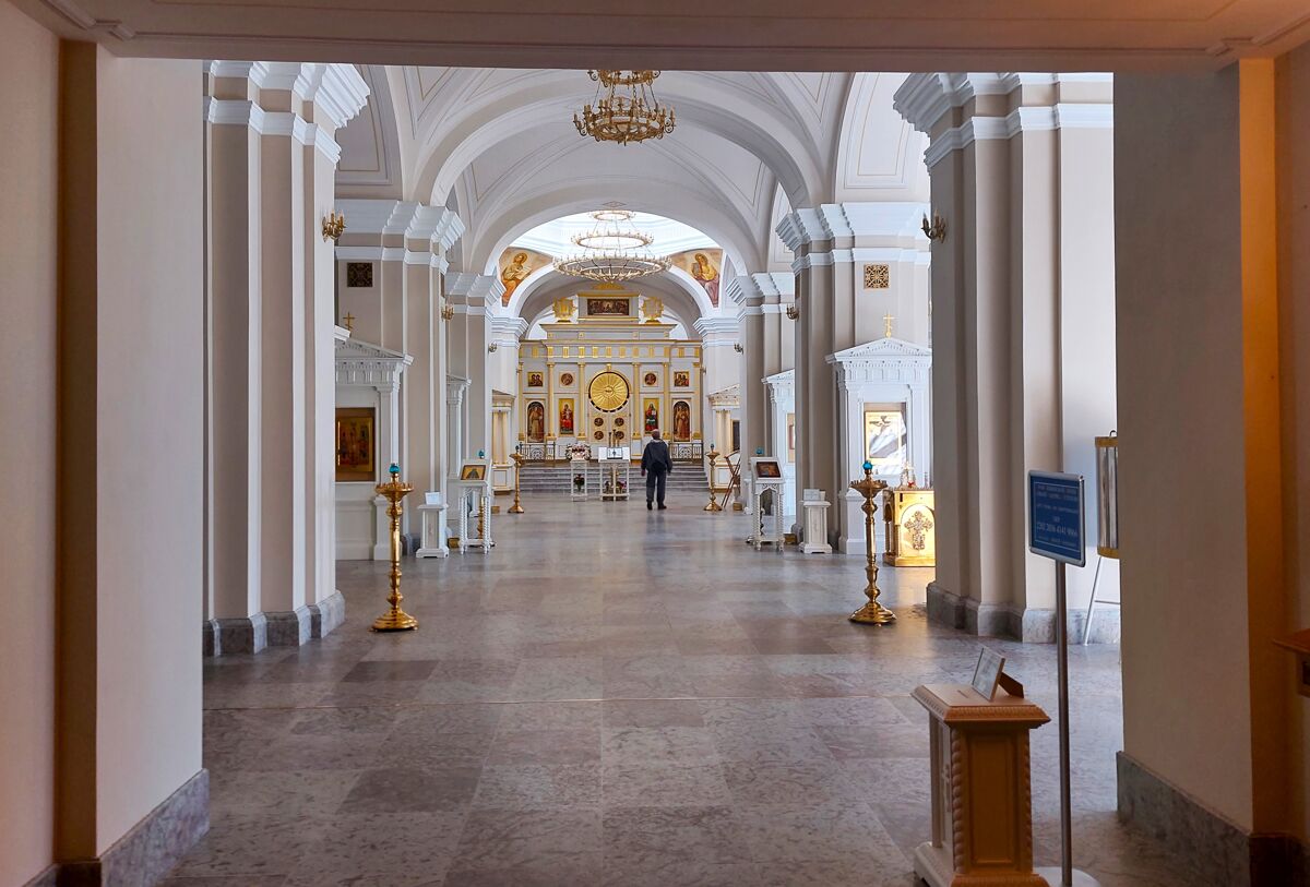 Церковь Тихвинской иконы Божией Матери, Путилово (Кировский район, Ленинградская область). интерьер и убранство