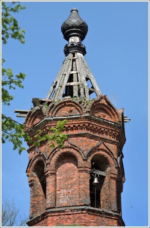 Церковь Успения Пресвятой Богородицы, Лукинское (Кировский район, Ленинградская область). архитектурные детали
