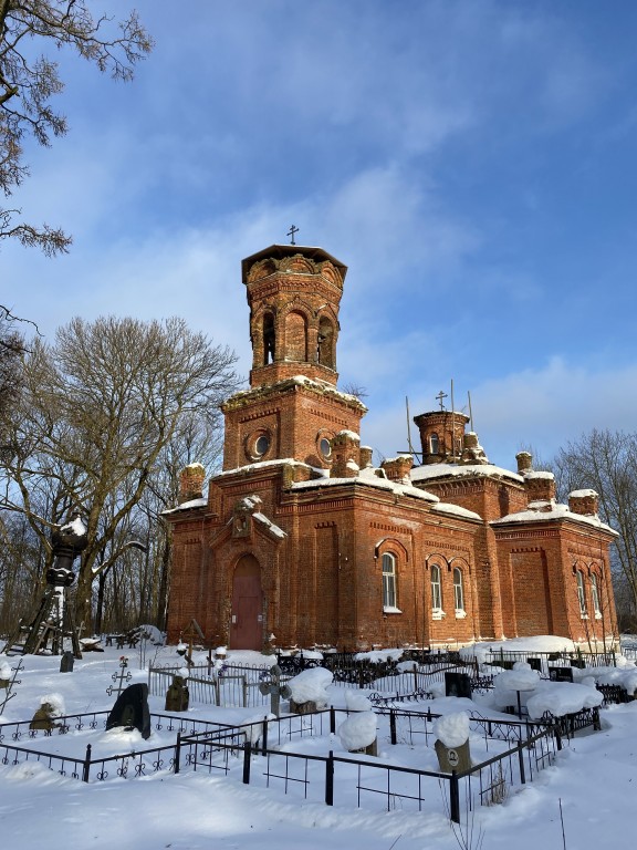 Церковь Успения Пресвятой Богородицы, Лукинское (Кировский район, Ленинградская область). фасады