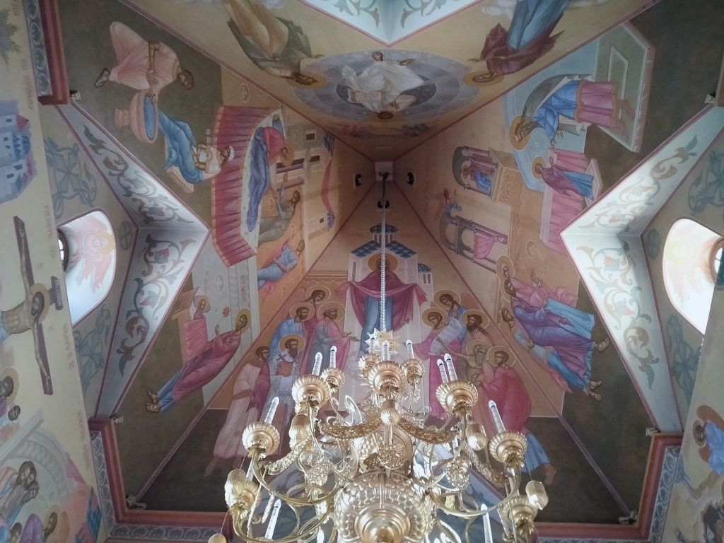 Церковь Покрова Пресвятой Богородицы, Долгопрудный (Мытищинский городской округ и гг. Долгопрудный, Лобня, Московская область). интерьер и убранство, интерьер (роспись свода)