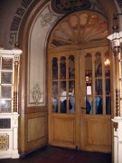 Церковь Всех Святых, Двери между притвором и трапезной частью храма.<br>, Рига, Рига, город, Латвия