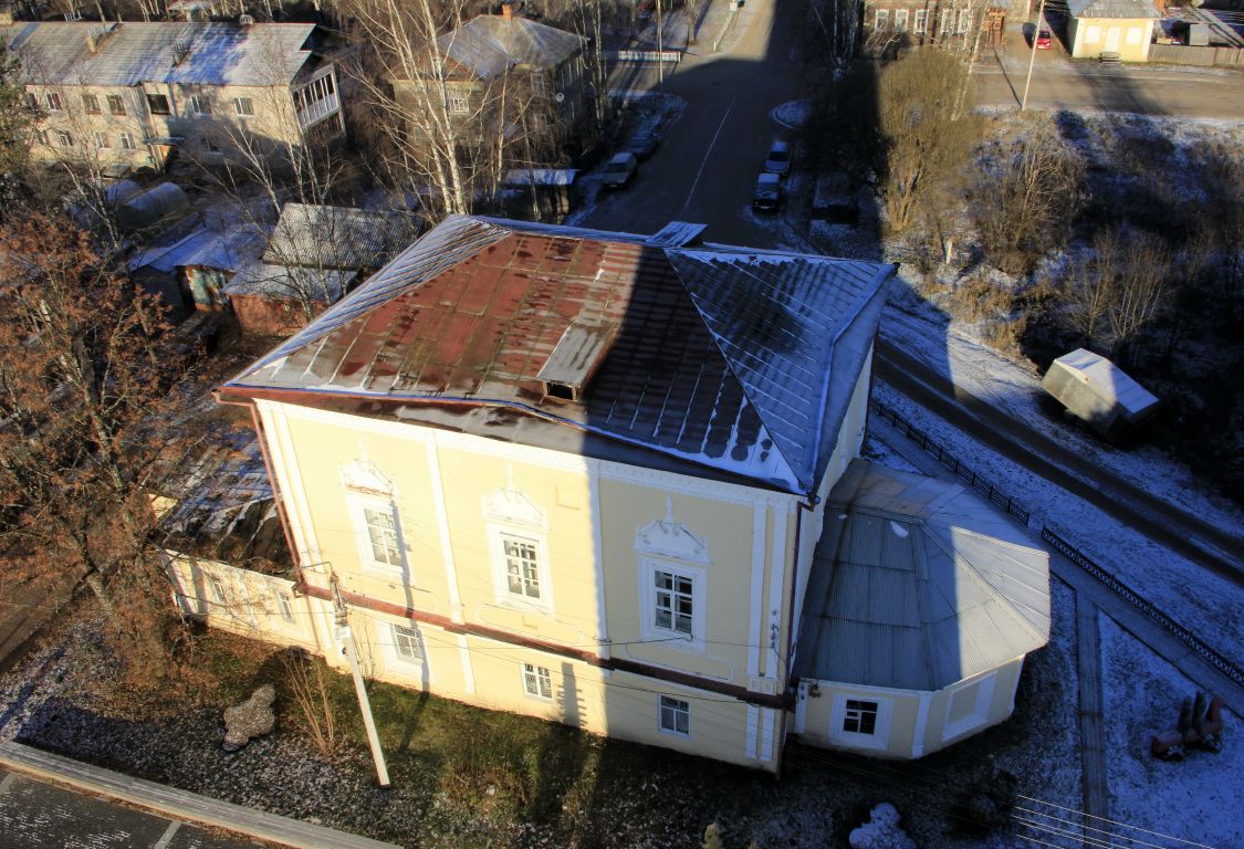 Церковь Воскресения Христова, Тотьма (Тотемский район, Вологодская область). фасады, Вид с колокольни Успенской церкви.
