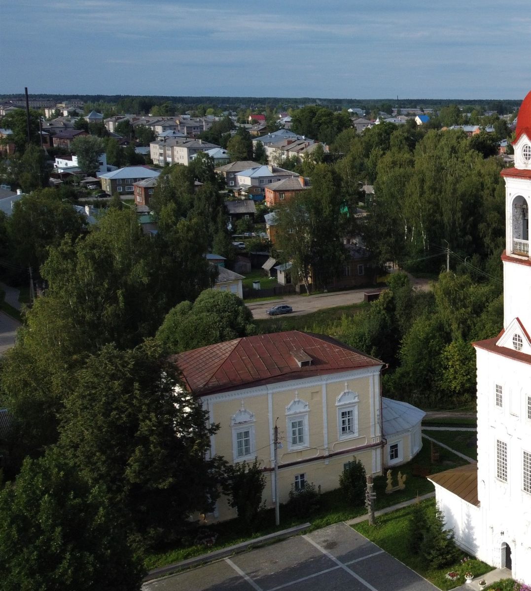 Тотьма. Церковь Воскресения Христова. фасады