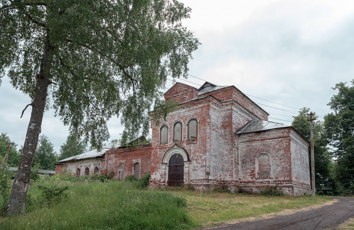 Нелазское. Церковь Михаила Архангела. фасады