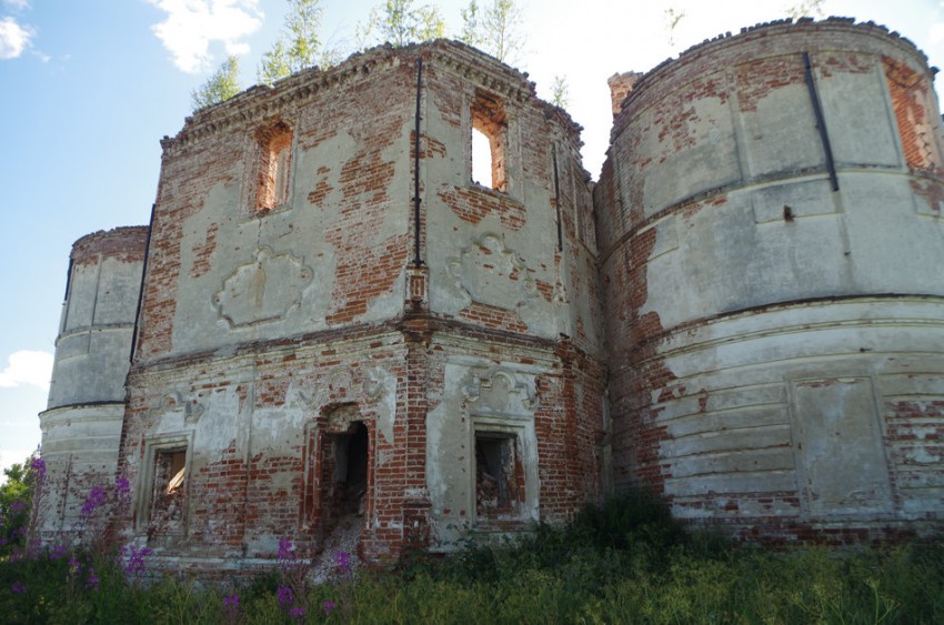 Церковь Троицы Живоначальной, Покровское (Сокольский район, Вологодская область). фасады