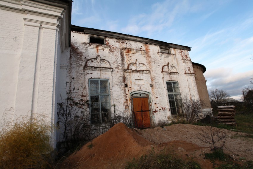 Церковь Покрова Пресвятой Богородицы, Сазоново (Чагодощенский район, Вологодская область). архитектурные детали