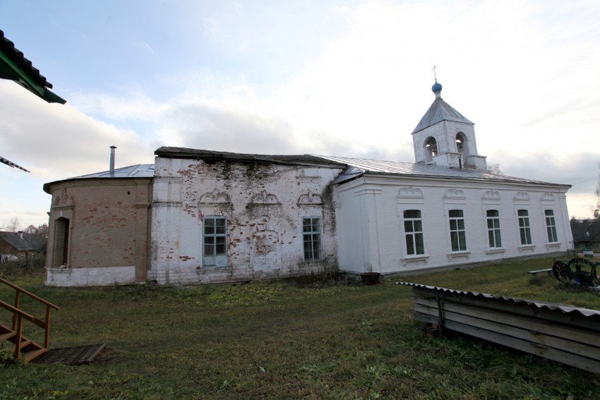 Церковь Покрова Пресвятой Богородицы, Сазоново (Чагодощенский район, Вологодская область). фасады