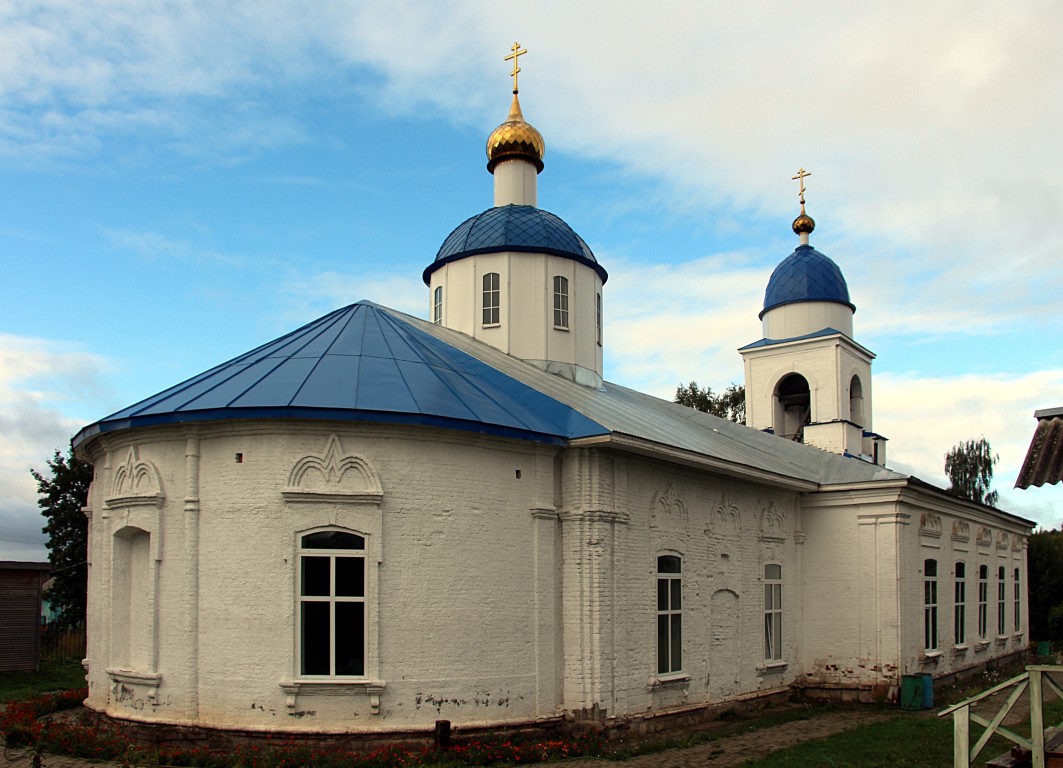 Церковь Покрова Пресвятой Богородицы, Сазоново (Чагодощенский район, Вологодская область). фасады