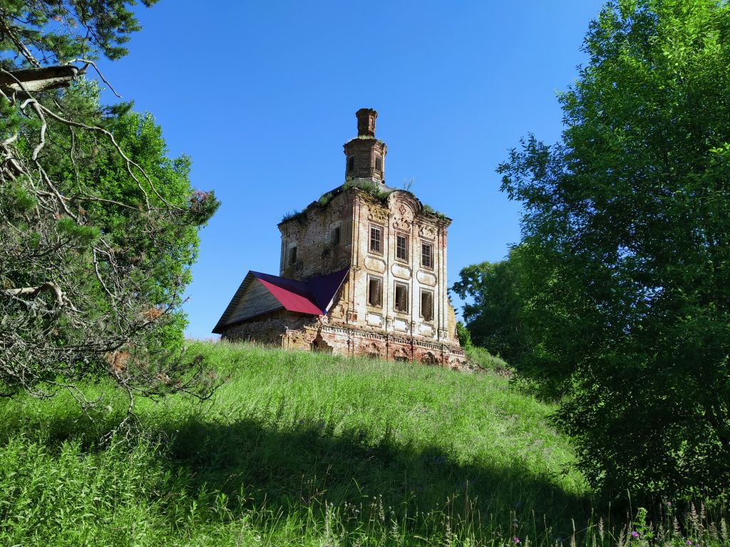 Медведево. Церковь Воскресения Христова. фасады