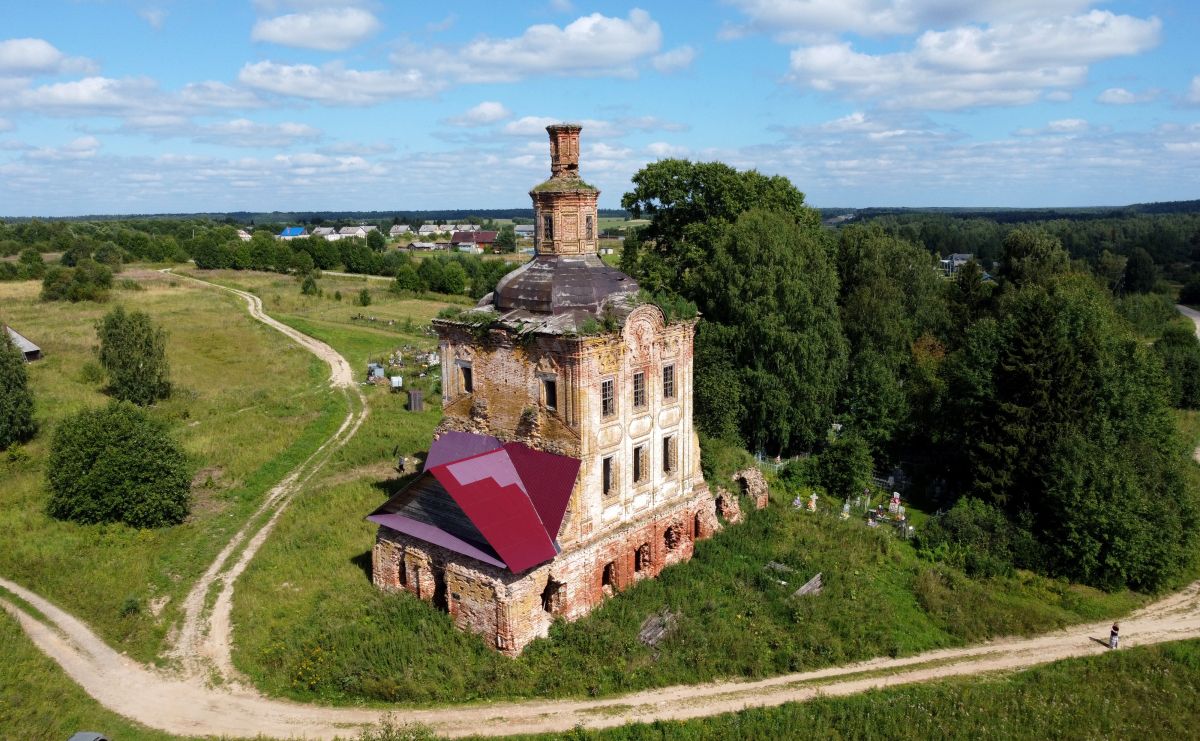 Церковь Воскресения Христова, Медведево (Тотемский район, Вологодская область). фасады