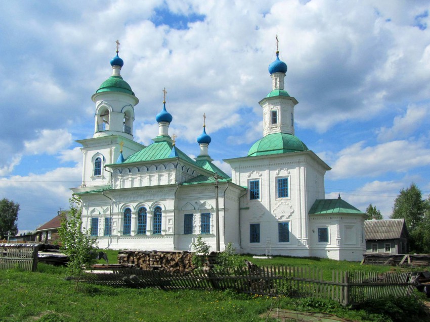 Устье. Церковь Покрова Пресвятой Богородицы. фасады, вид с юго-востока