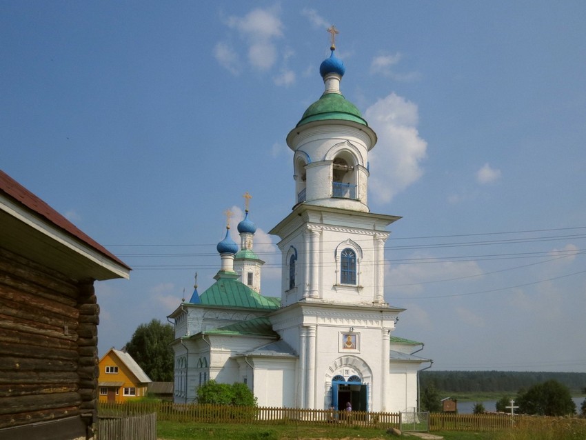 Устье. Церковь Покрова Пресвятой Богородицы. фасады