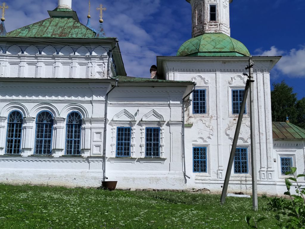 Церковь Покрова Пресвятой Богородицы, Устье (Тотемский район, Вологодская область). архитектурные детали
