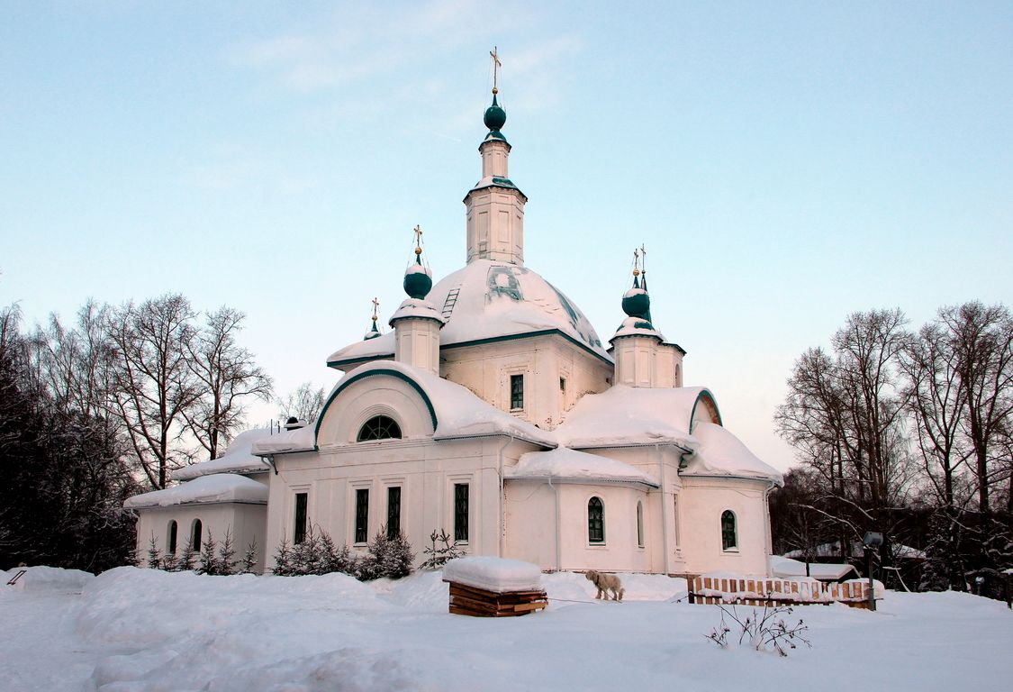 Красавино, город. Церковь Владимира равноапостольного (новая). фасады, Вид с юго-востока.