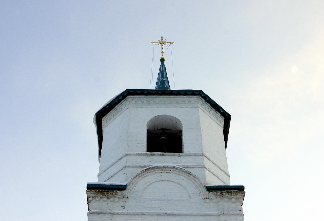 Красавино, город. Церковь Владимира равноапостольного (новая). архитектурные детали, Завершение колокольни.