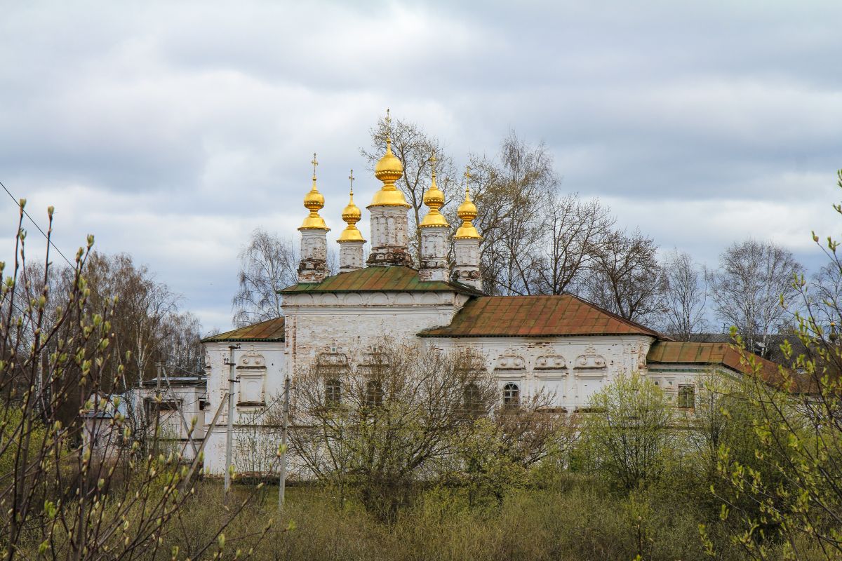 Церковь Жён-мироносиц, Великий Устюг (Великоустюгский район, Вологодская область). общий вид в ландшафте