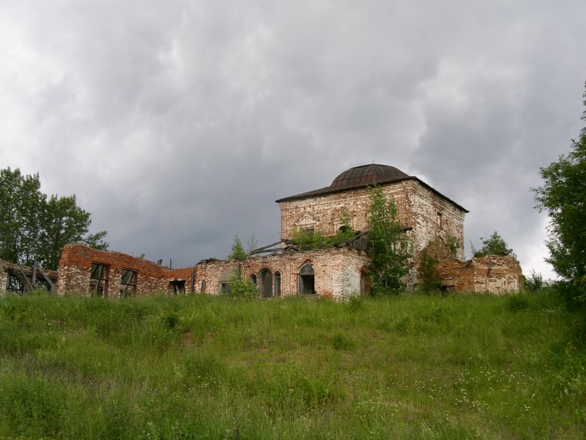 Морозовица. Церковь Спаса Нерукотворного Образа. общий вид в ландшафте, вид с юго-востока