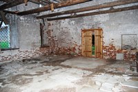 Церковь Воскресения Христова, Основное здание Церкви. Вид с запада. Видны остатки старых половых плит <br>, Бобровское, Нюксенский район, Вологодская область