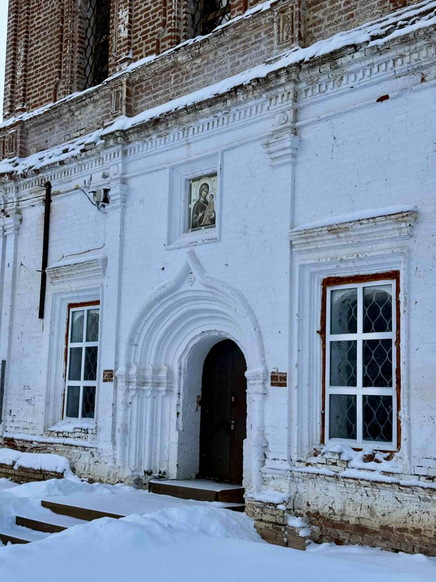 архитектурные детали. Богородицкая Тихвинская мужская пустынь. Церковь Тихвинской иконы Божией Матери, Стрига (Великоустюгский район, Вологодская область)