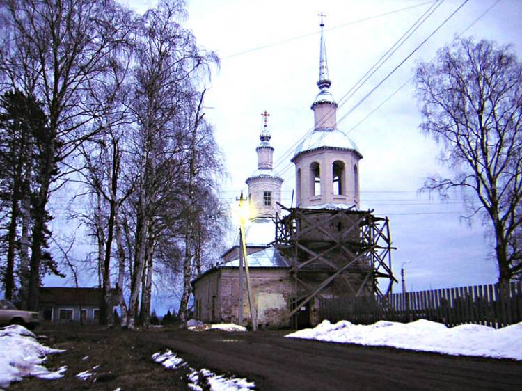 Церковь Владимирской иконы Божией Матери, Бобровниково (Великоустюгский район, Вологодская область). общий вид в ландшафте