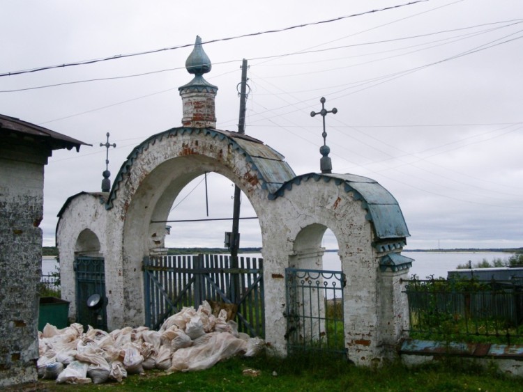 Собор Благовещения Пресвятой Богородицы, Сольвычегодск (Котласский район и г. Котлас, Архангельская область). дополнительная информация, западные ворота ограды