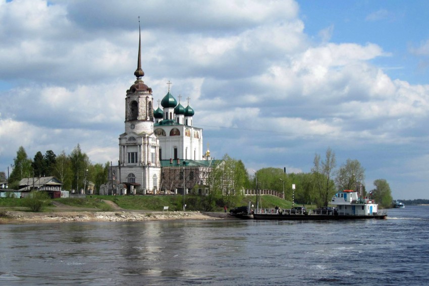 Собор Благовещения Пресвятой Богородицы, Сольвычегодск (Котласский район и г. Котлас, Архангельская область). общий вид в ландшафте, вид с запада