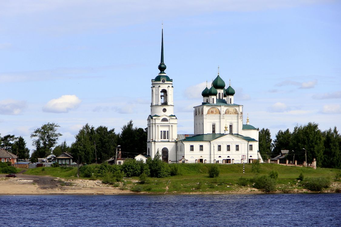 Собор Благовещения Пресвятой Богородицы, Сольвычегодск (Котласский район и г. Котлас, Архангельская область). общий вид в ландшафте