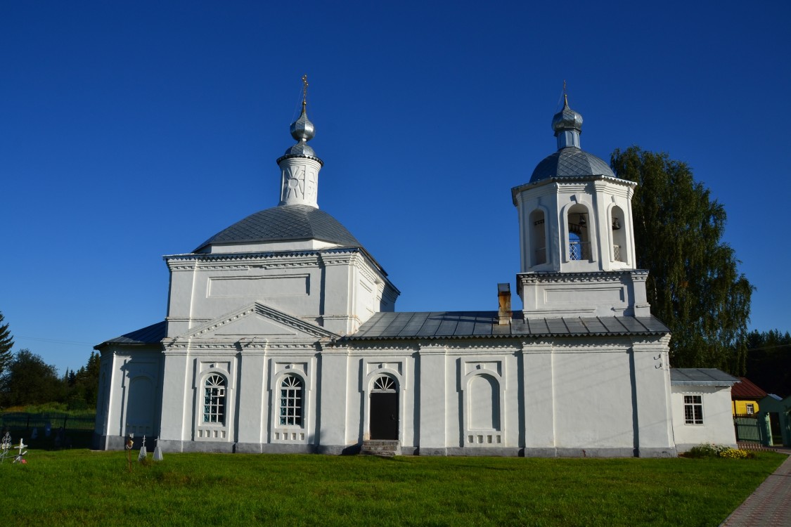 Туровец. Церковь Успения Пресвятой Богородицы. фасады