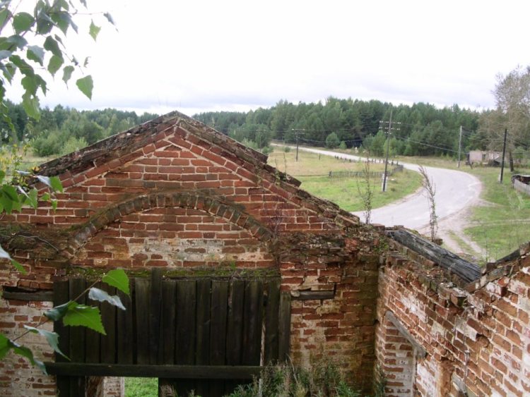 Церковь Николая Чудотворца, Нюба (Котласский район и г. Котлас, Архангельская область). архитектурные детали, вид на притвор со среднего яруса колокольни