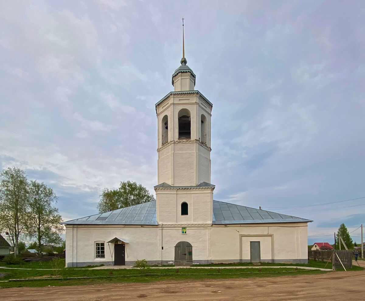 Церковь Троицы Живоначальной, Вондокурье (Котласский район и г. Котлас, Архангельская область). фасады, Вид с запада