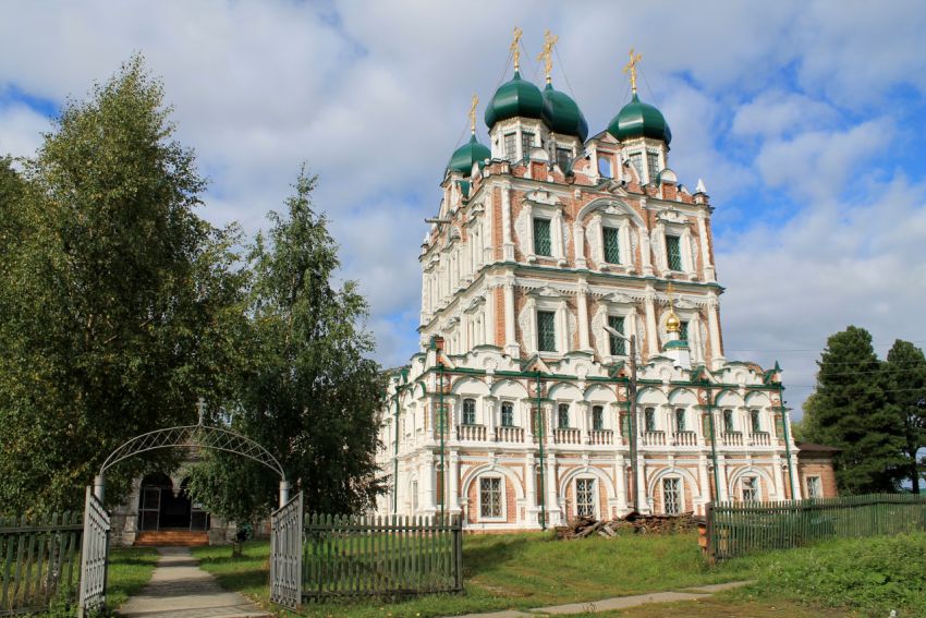 Собор Введения во храм Пресвятой Богородицы, Сольвычегодск (Котласский район и г. Котлас, Архангельская область). фасады
