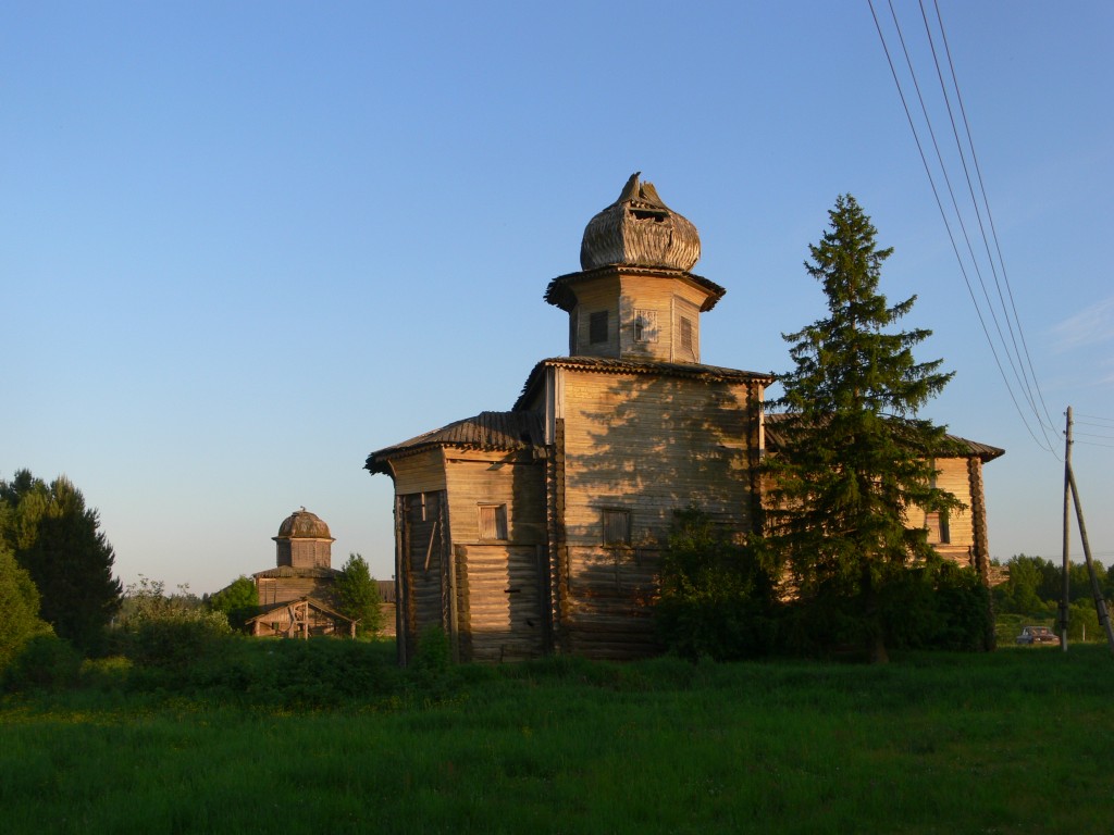 Масловская (погост Тулгас). Храмовый комплекс. Церкви Власия и Климента. фасады