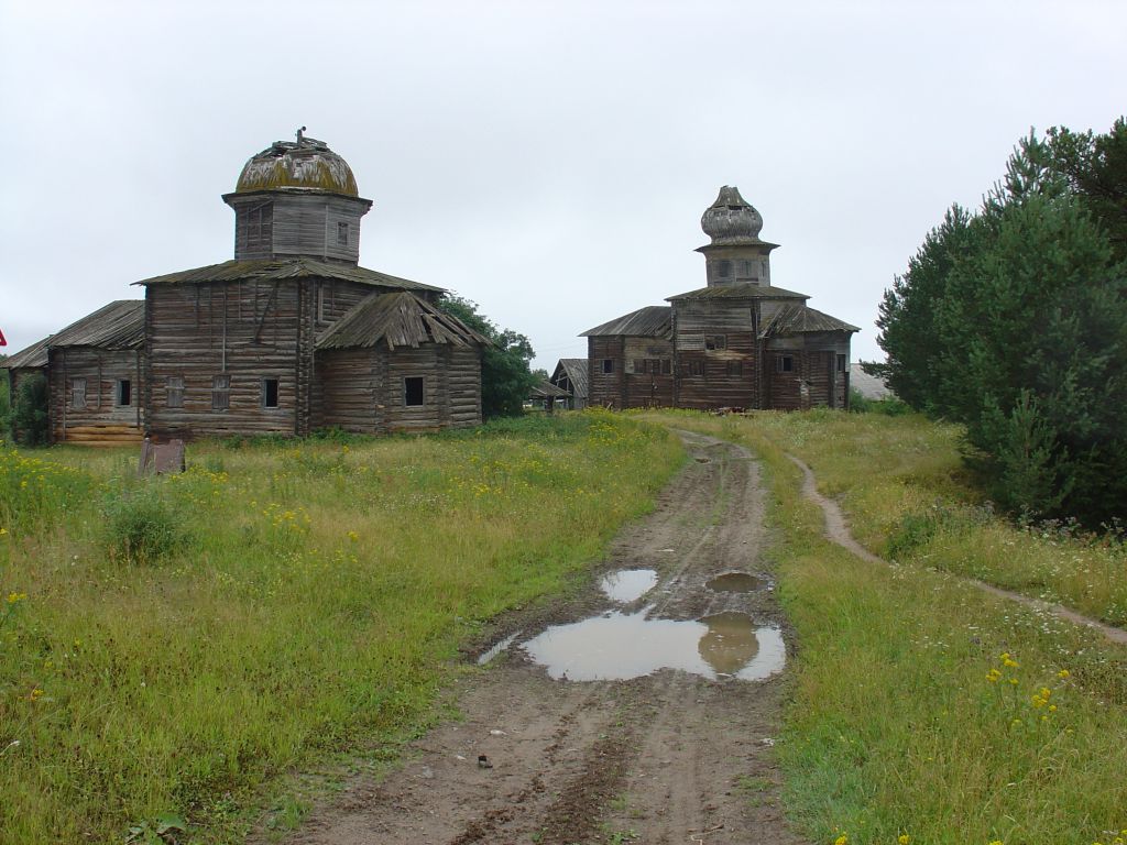 Храмовый комплекс Тулгасского погоста, Масловская (Тулгас) (Виноградовский район, Архангельская область). общий вид в ландшафте