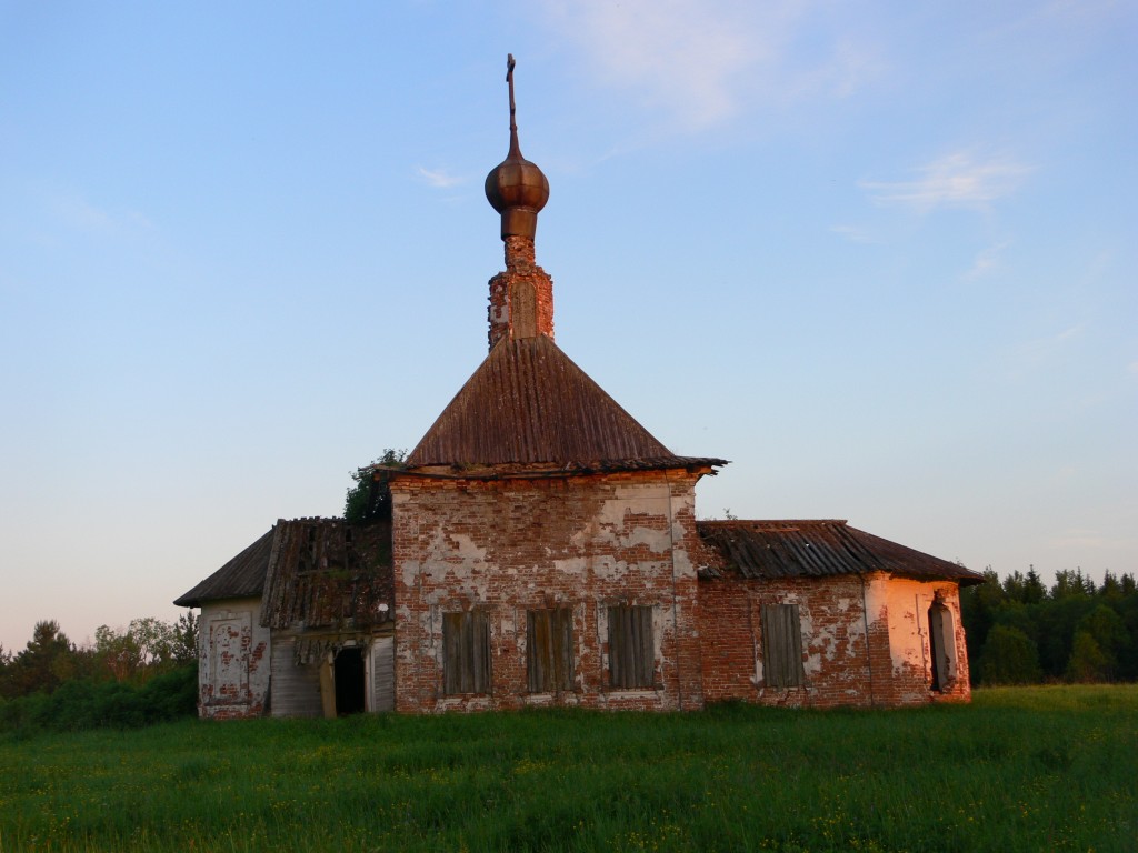 Коверниковская (Сельцо). Церковь Воздвижения Креста Господня. фасады