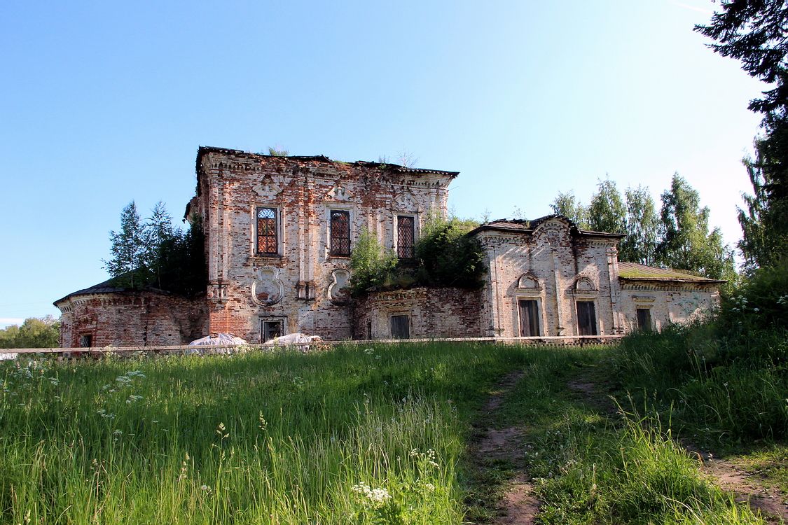 Церковь Троицы Живоначальной, Черевково (Красноборский район, Архангельская область). фасады