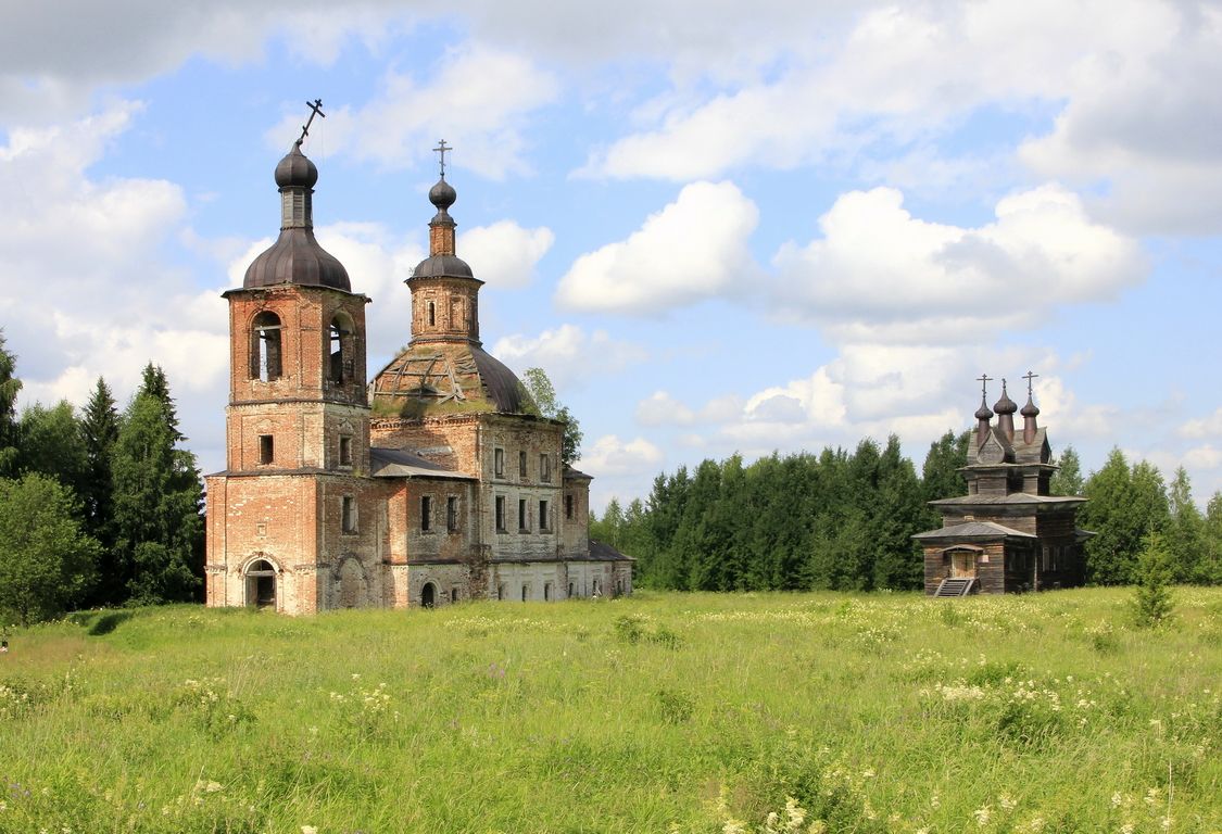 Придворные Места (Пермогорье). Храмовый комплекс. Церкви Георгия Победоносца и Воскресения Христова. фасады