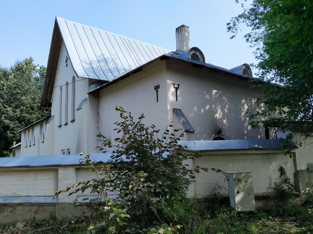 Церковь Спаса Нерукотворного Образа в Котове, Долгопрудный (Мытищинский городской округ и гг. Долгопрудный, Лобня, Московская область). фасады, здание воскресной школы