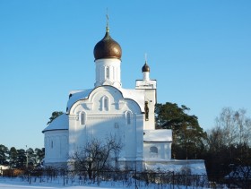 Москва. Храм-часовня Воскресения Христова на Переделкинском кладбище