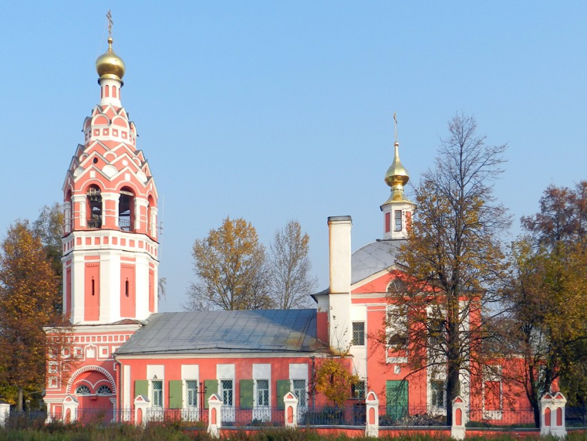 Алексино. Церковь Покрова Пресвятой Богородицы. фасады