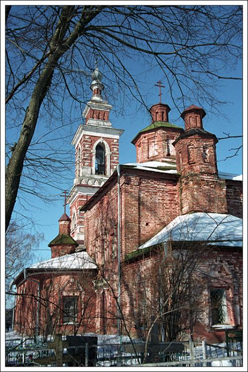 Варварино. Церковь Рождества Христова в Варварине. фасады